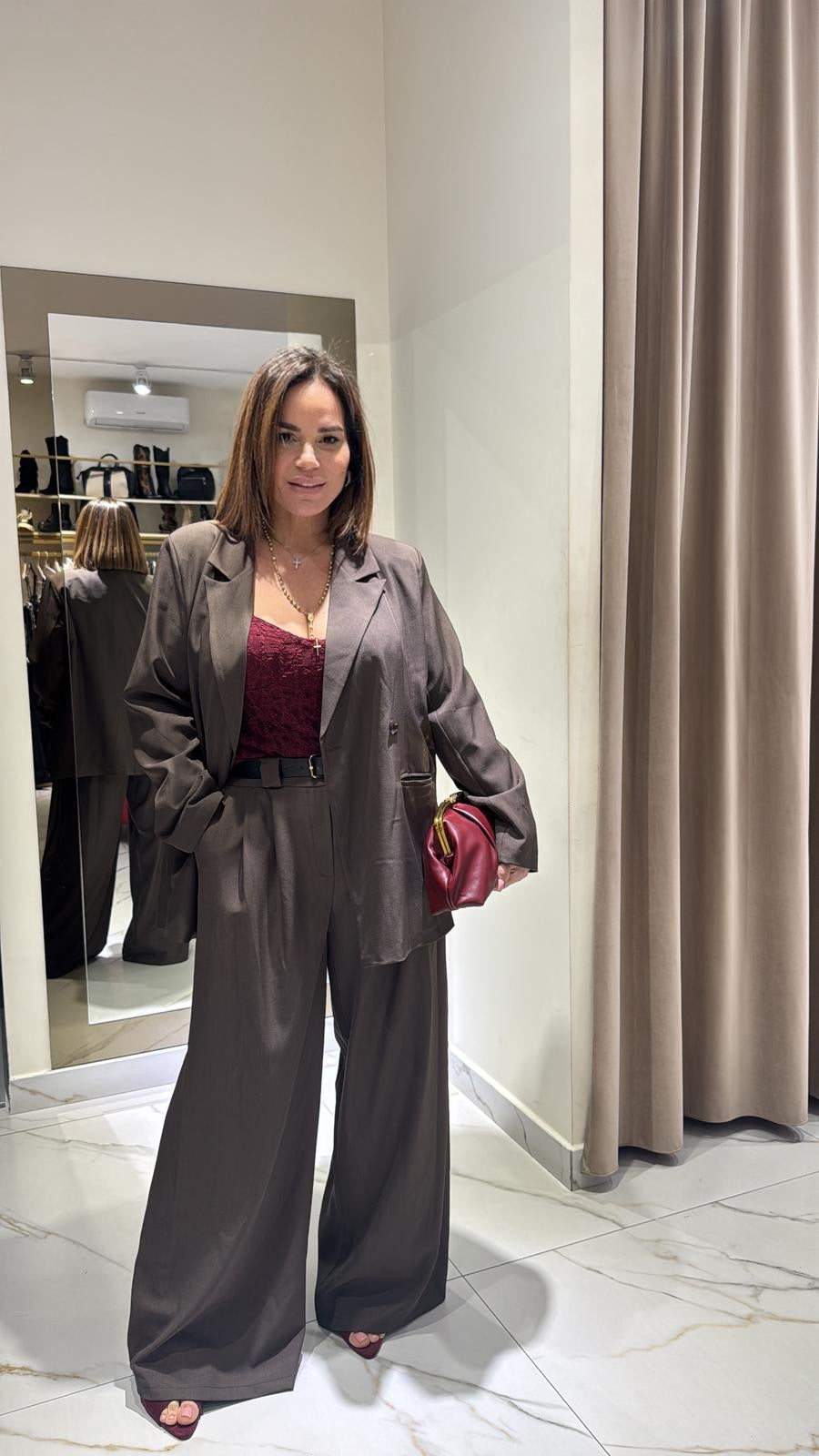 Tailleur basic curvy