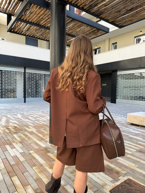 Tailleur con bermuda quadrifoglio