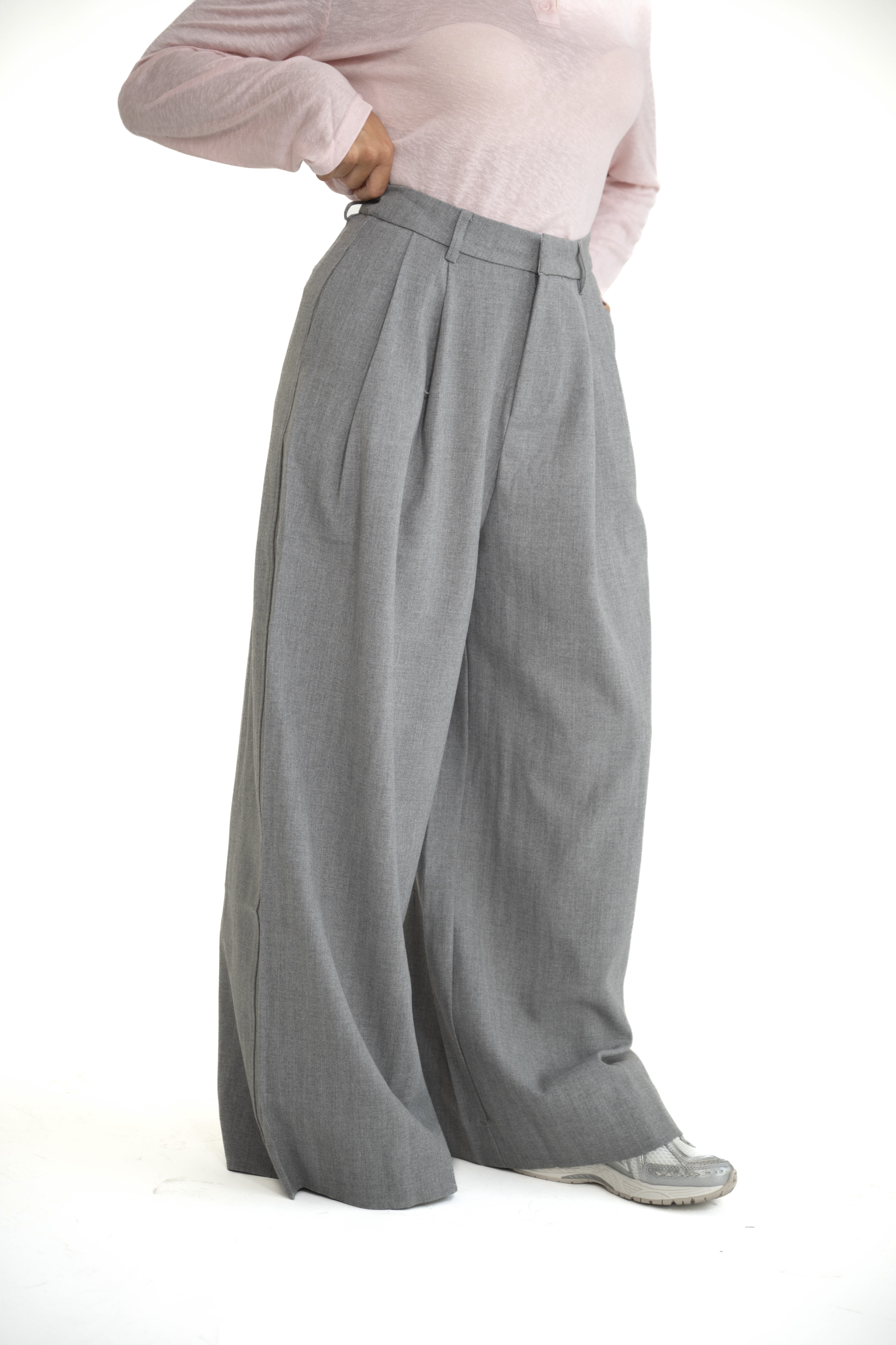 Pantalone palazzo grigio