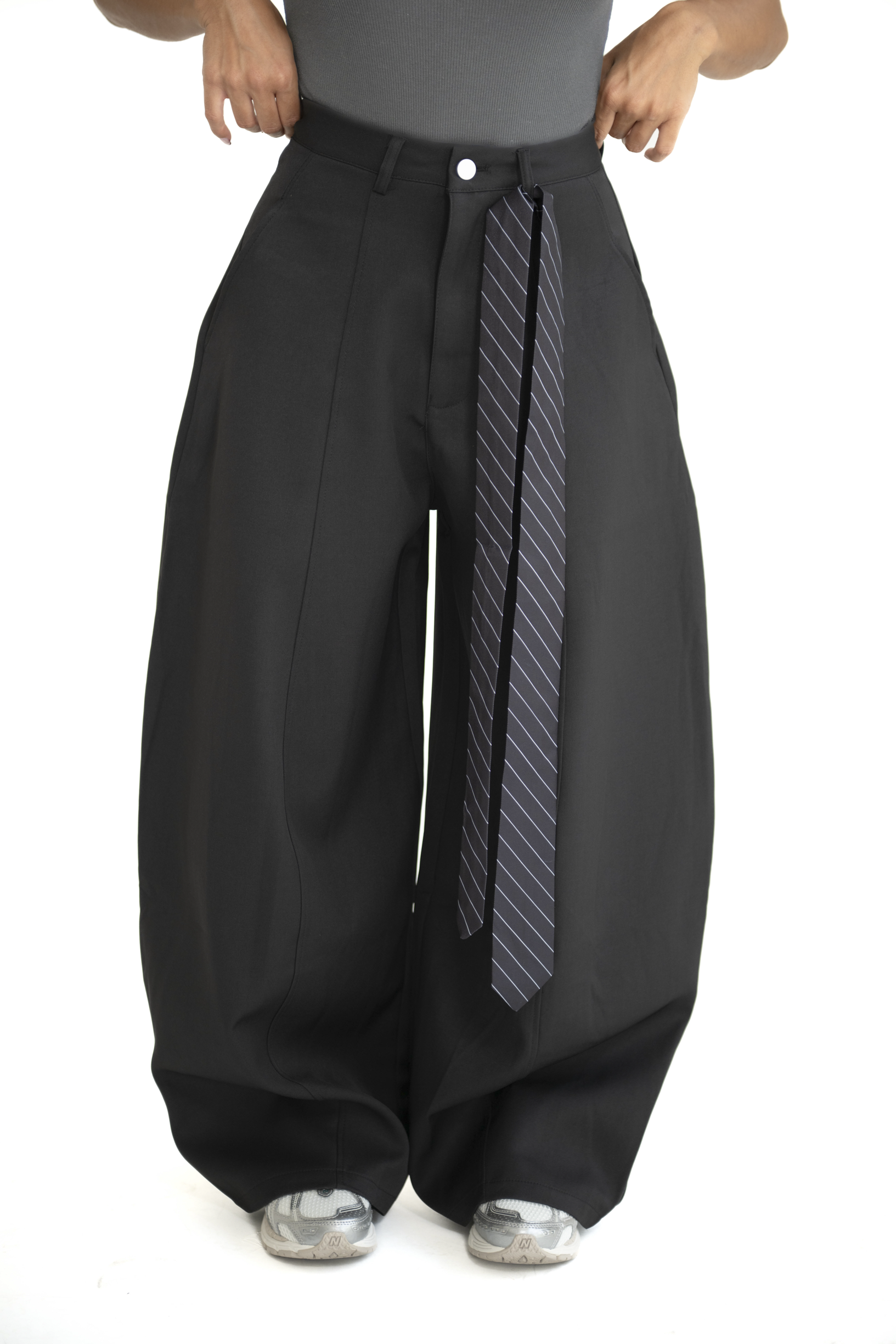 Pantalone con cravatta nero