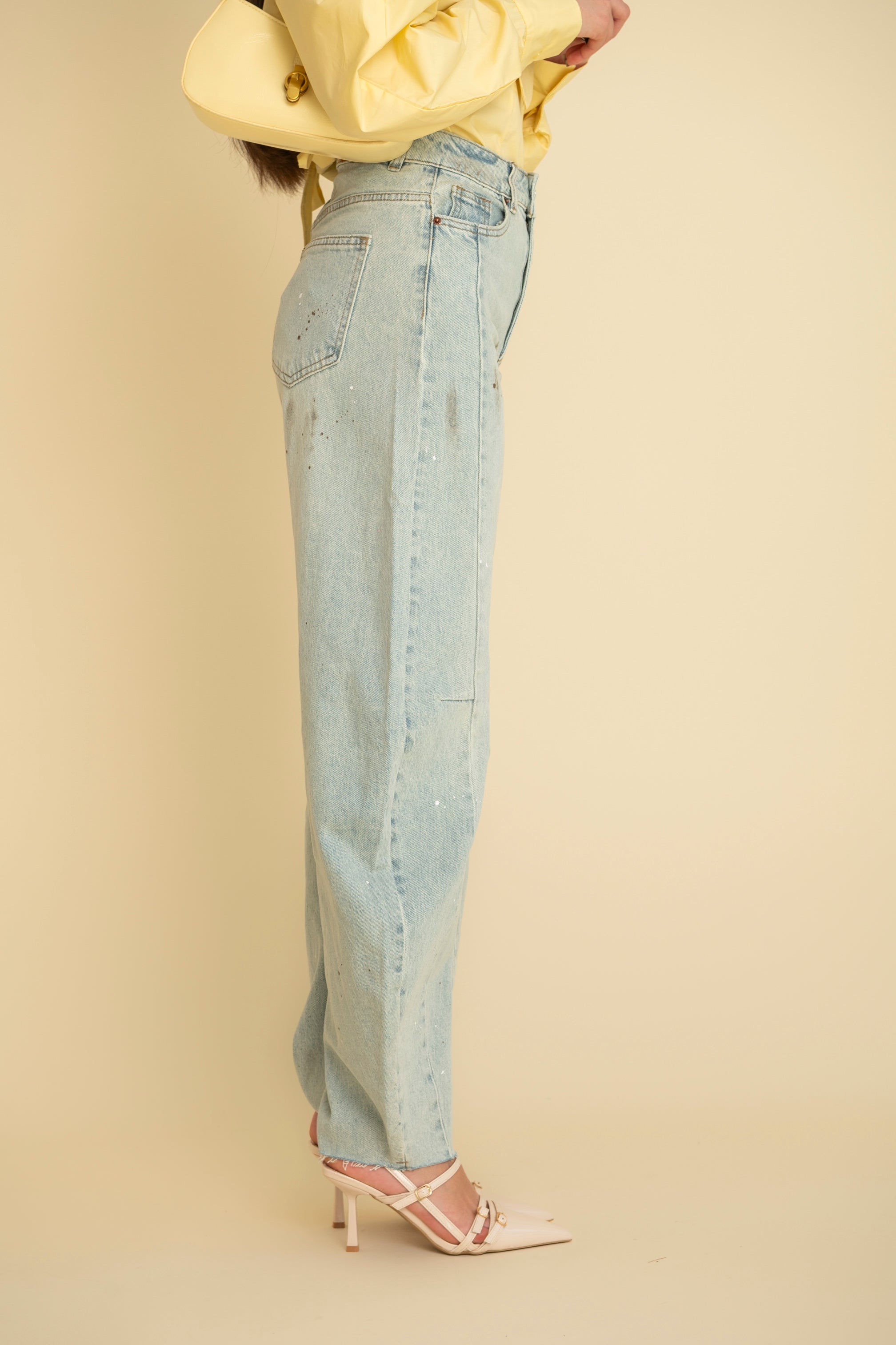 Jeans ballon con schizzi e sfumature