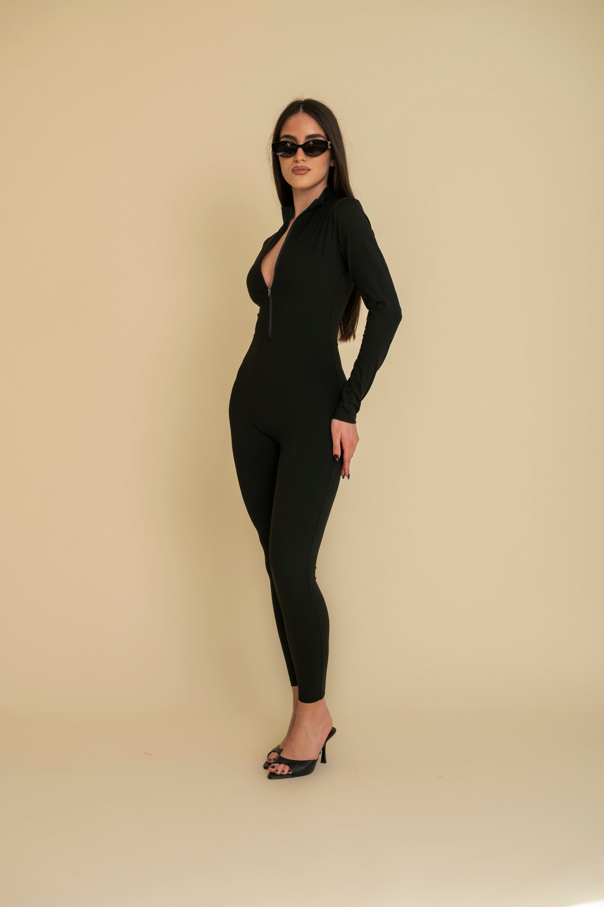 Tuta intera modellante con cerniera