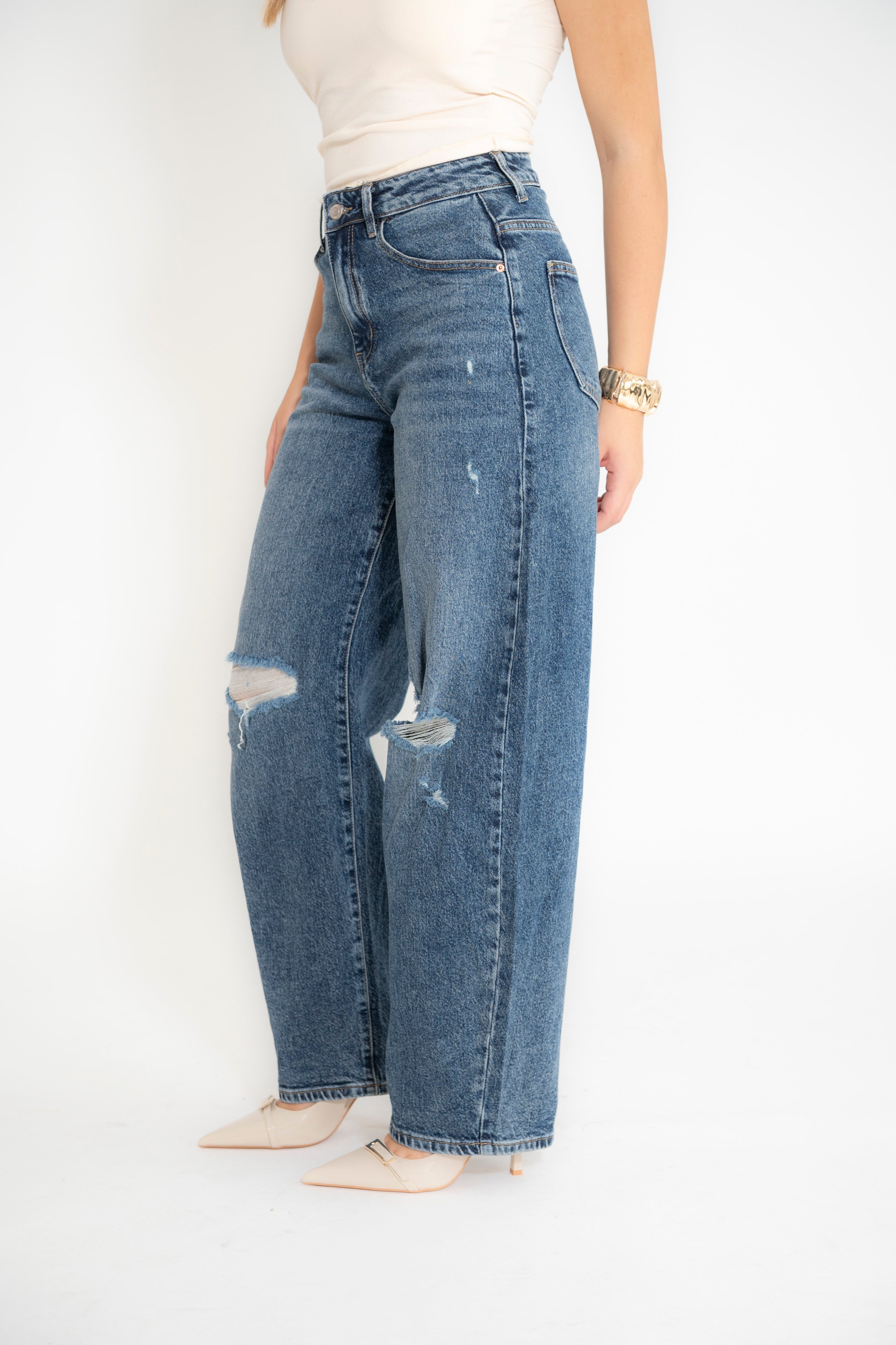 Jeans palazzo con strappi