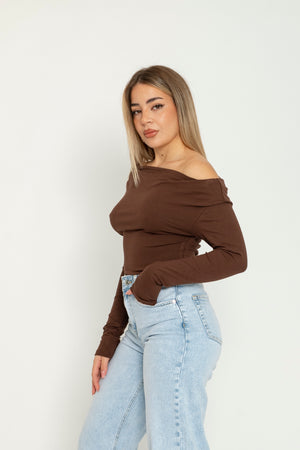 Maglia asimmetrica