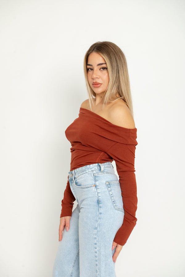 Maglia asimmetrica