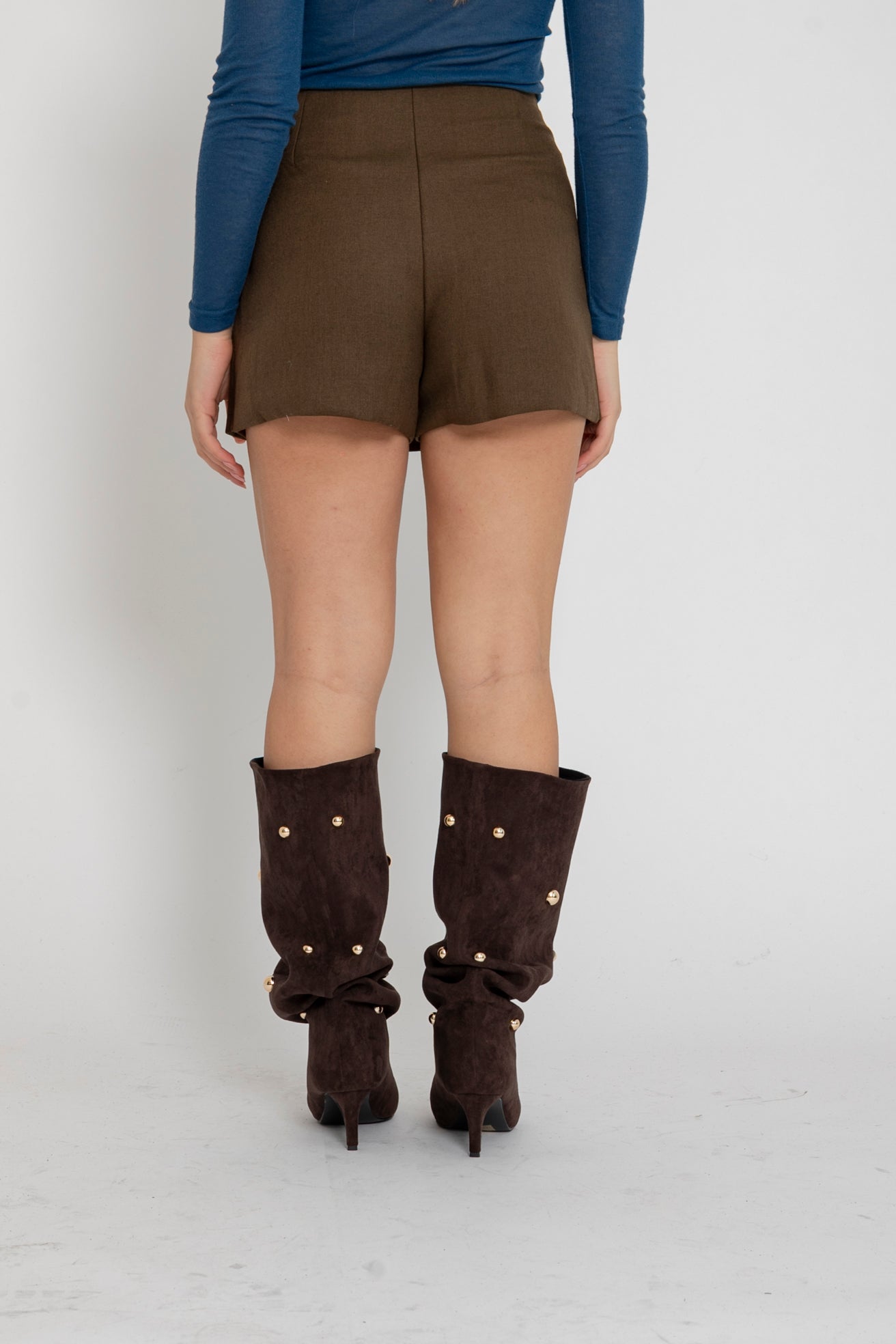 Pantagonna con cinturino laterale