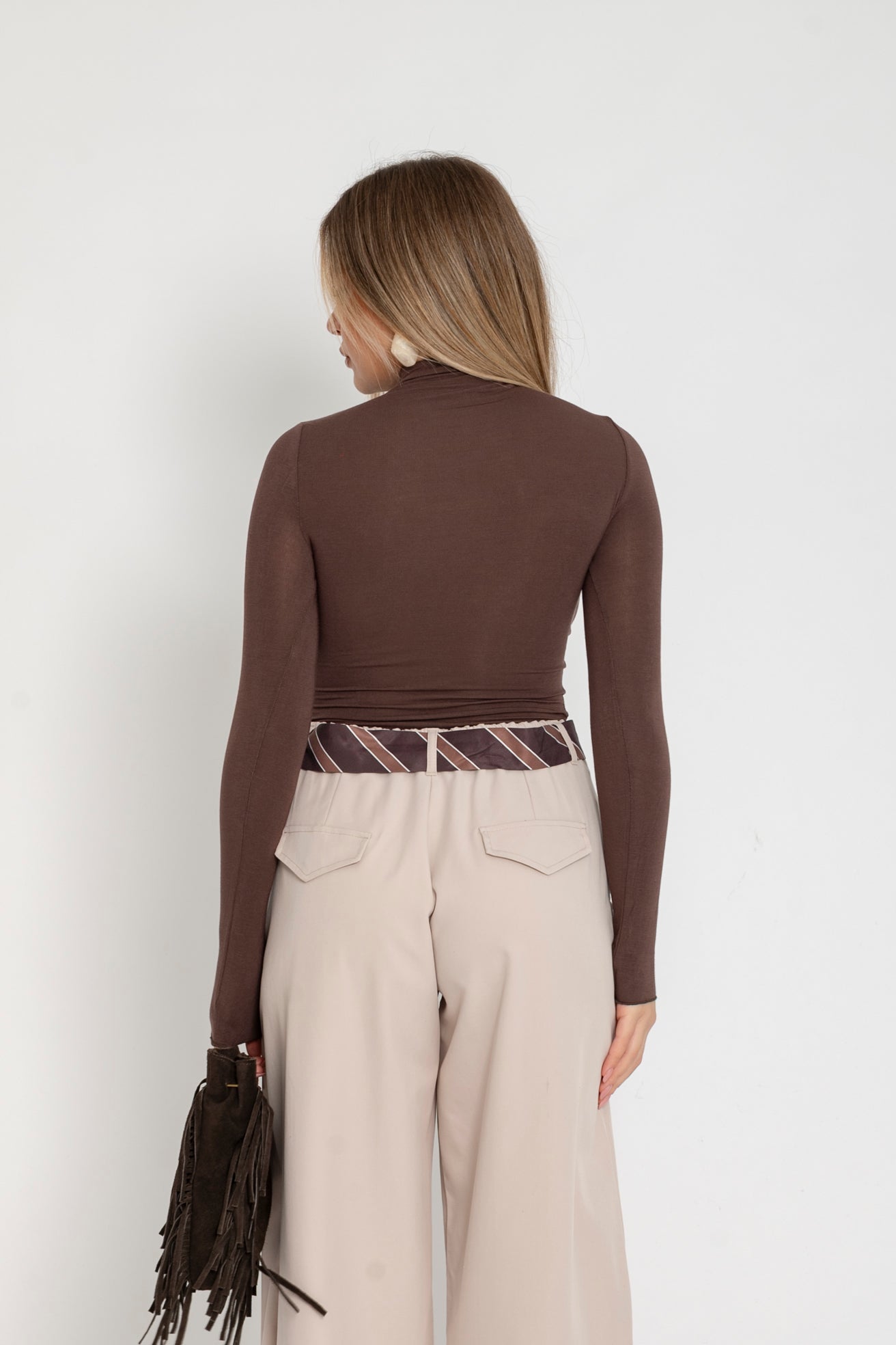 Maglia semitrasparente mezzo collo