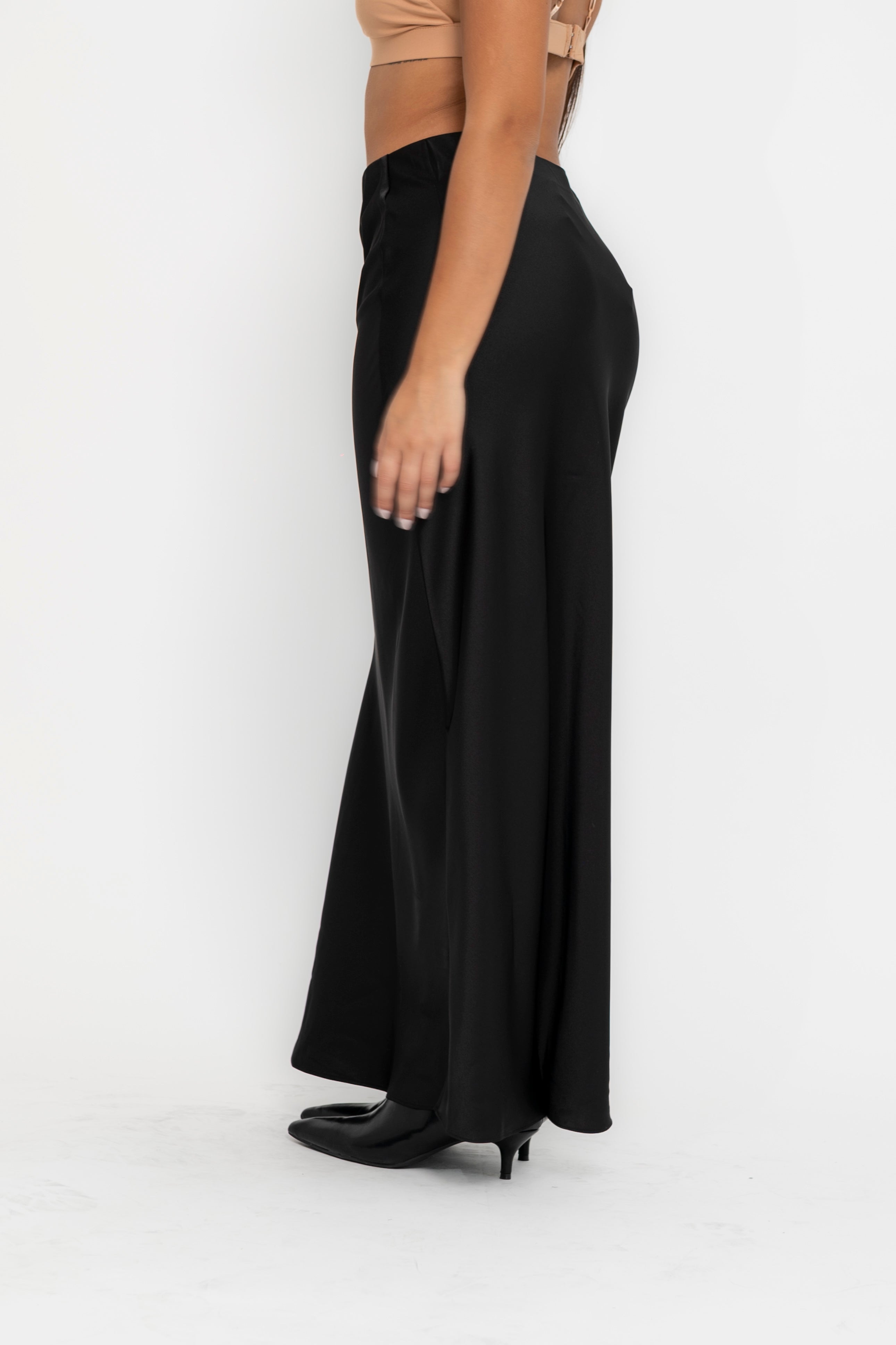 Gonna in raso midi nero