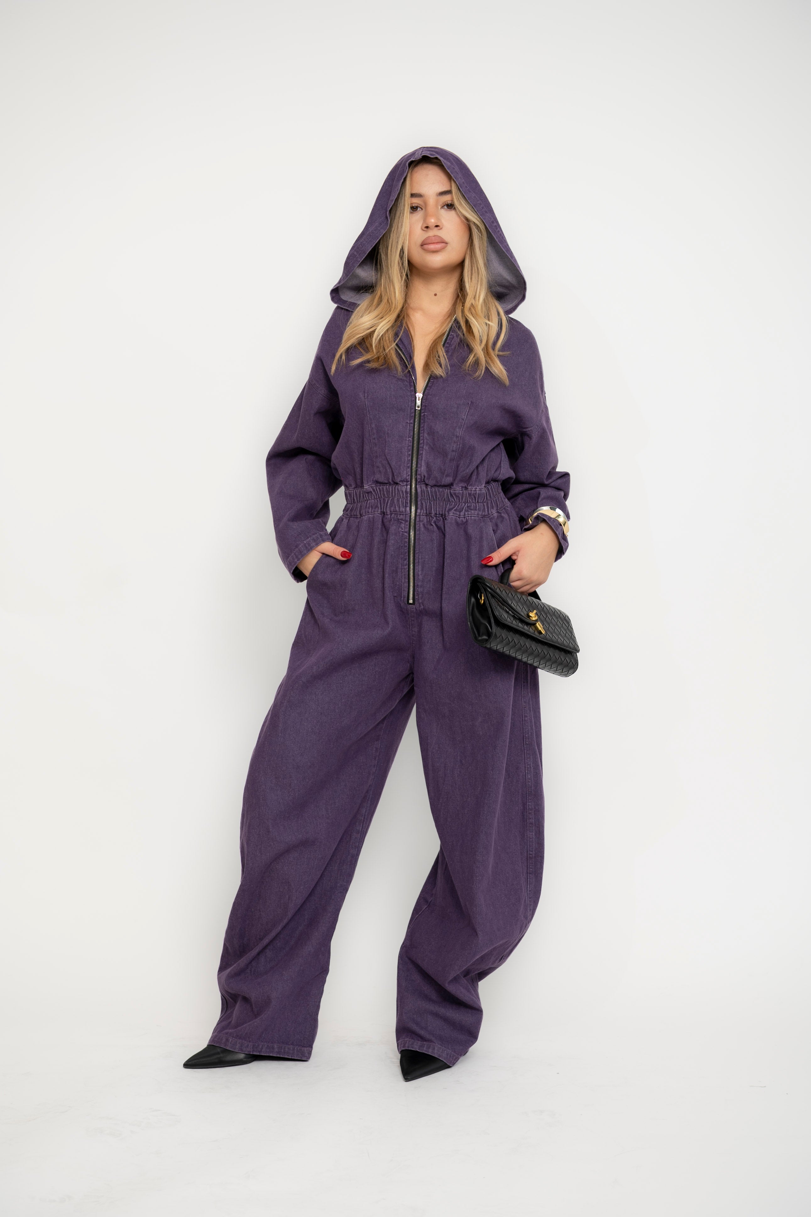 Tuta in denim viola