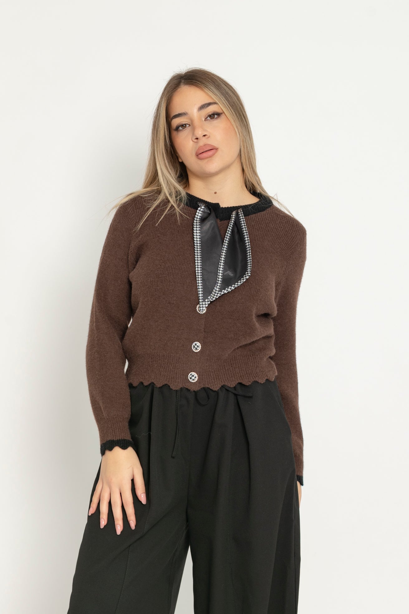 Cardigan con foulard