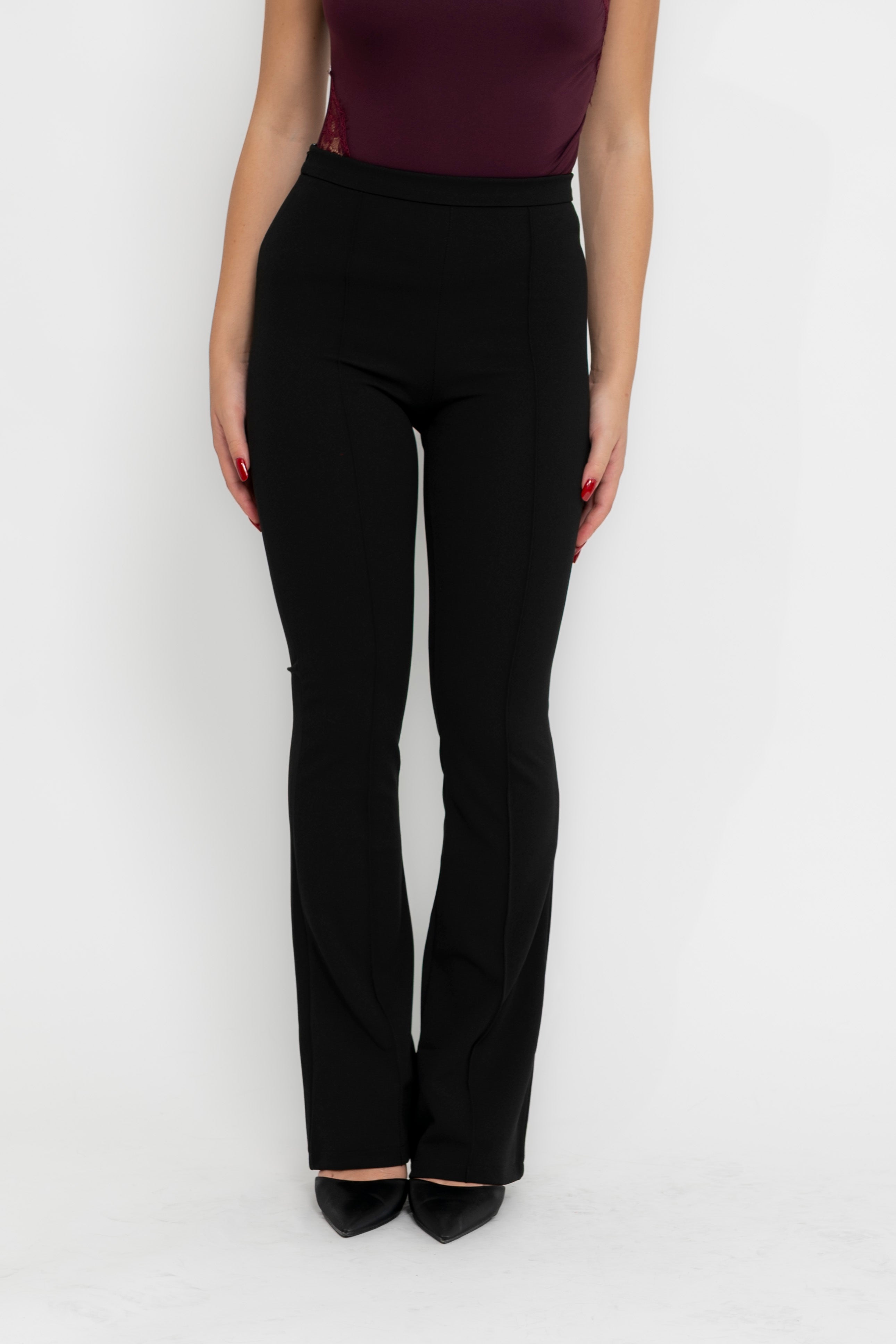 Pantalone a zampa elastico