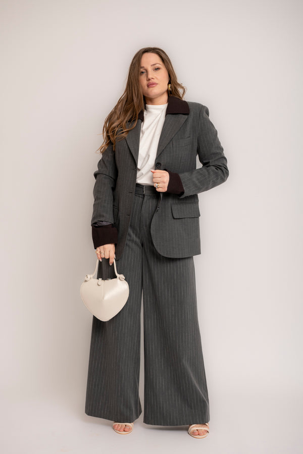 Tailleur gessato by Lumina
