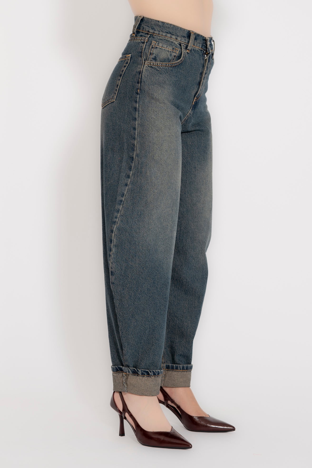 Jeans ballon con piega