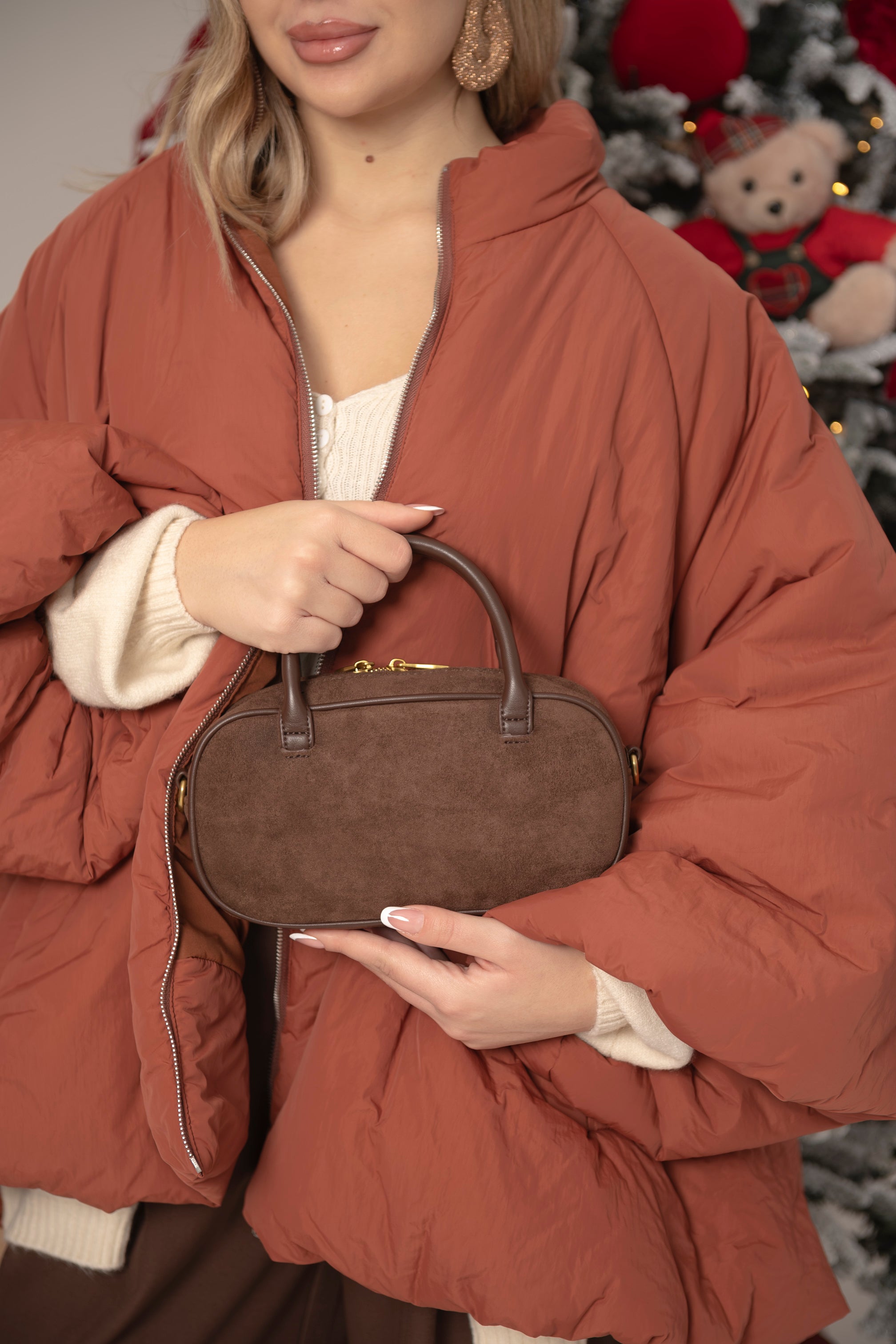 Borsa ovale in camoscio brown