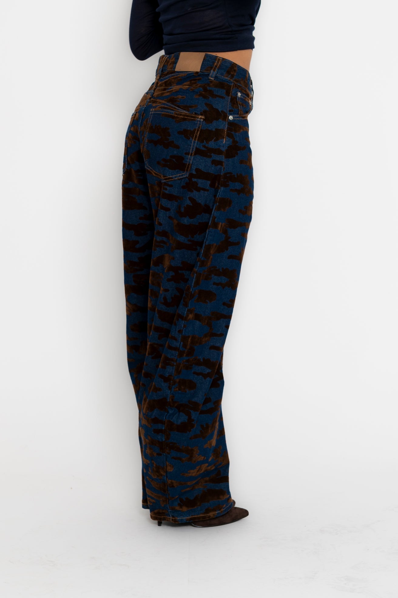 Jeans ballon con dettagli in velluto