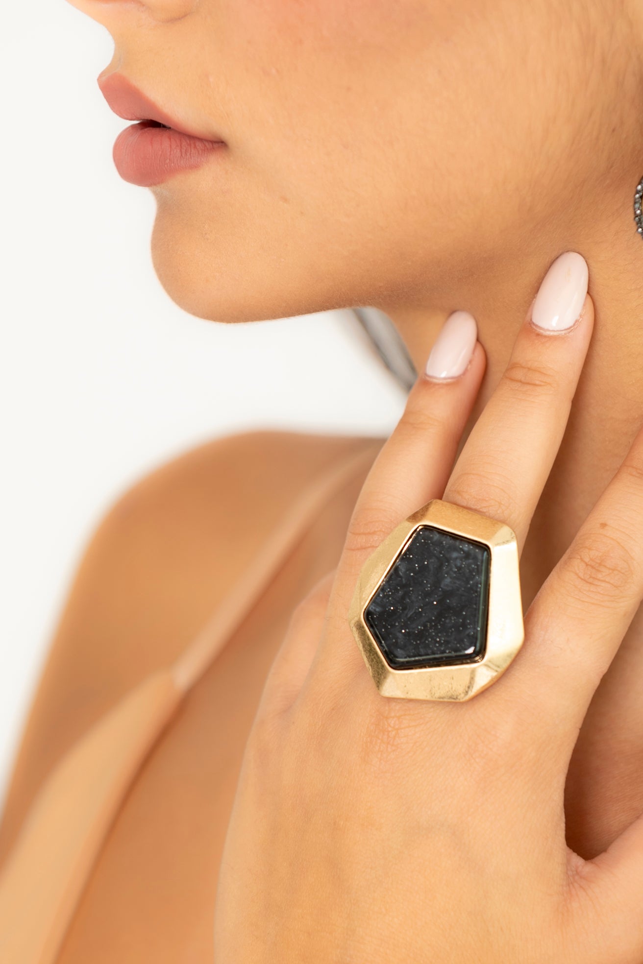 Anello pietra shine