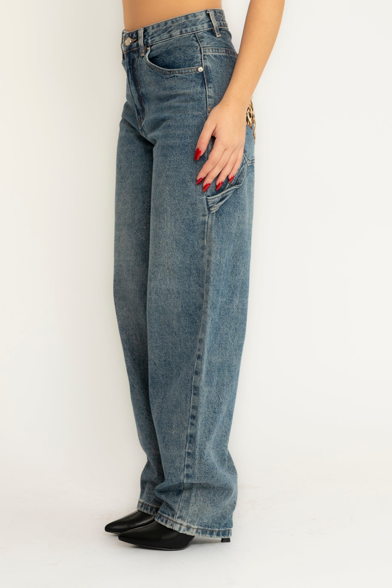 Jeans balloon con dettagli animalier