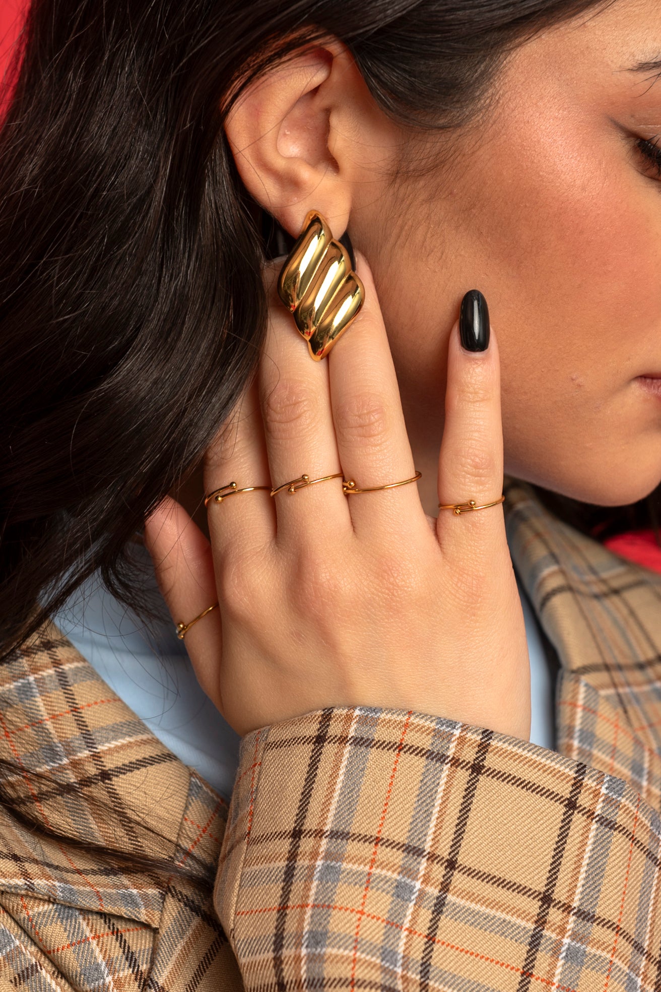 Orecchini effetto foglia gold