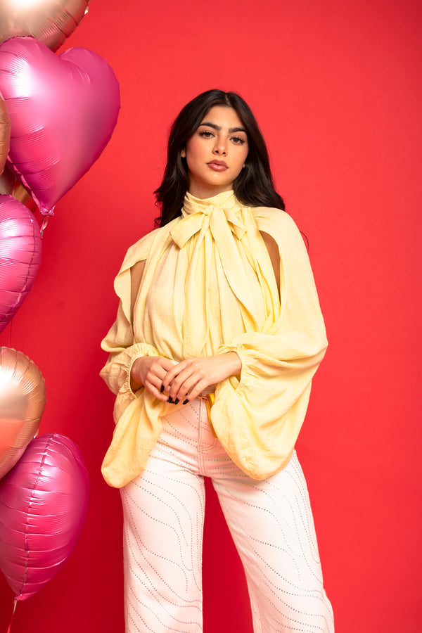 Camicia con manica aperta