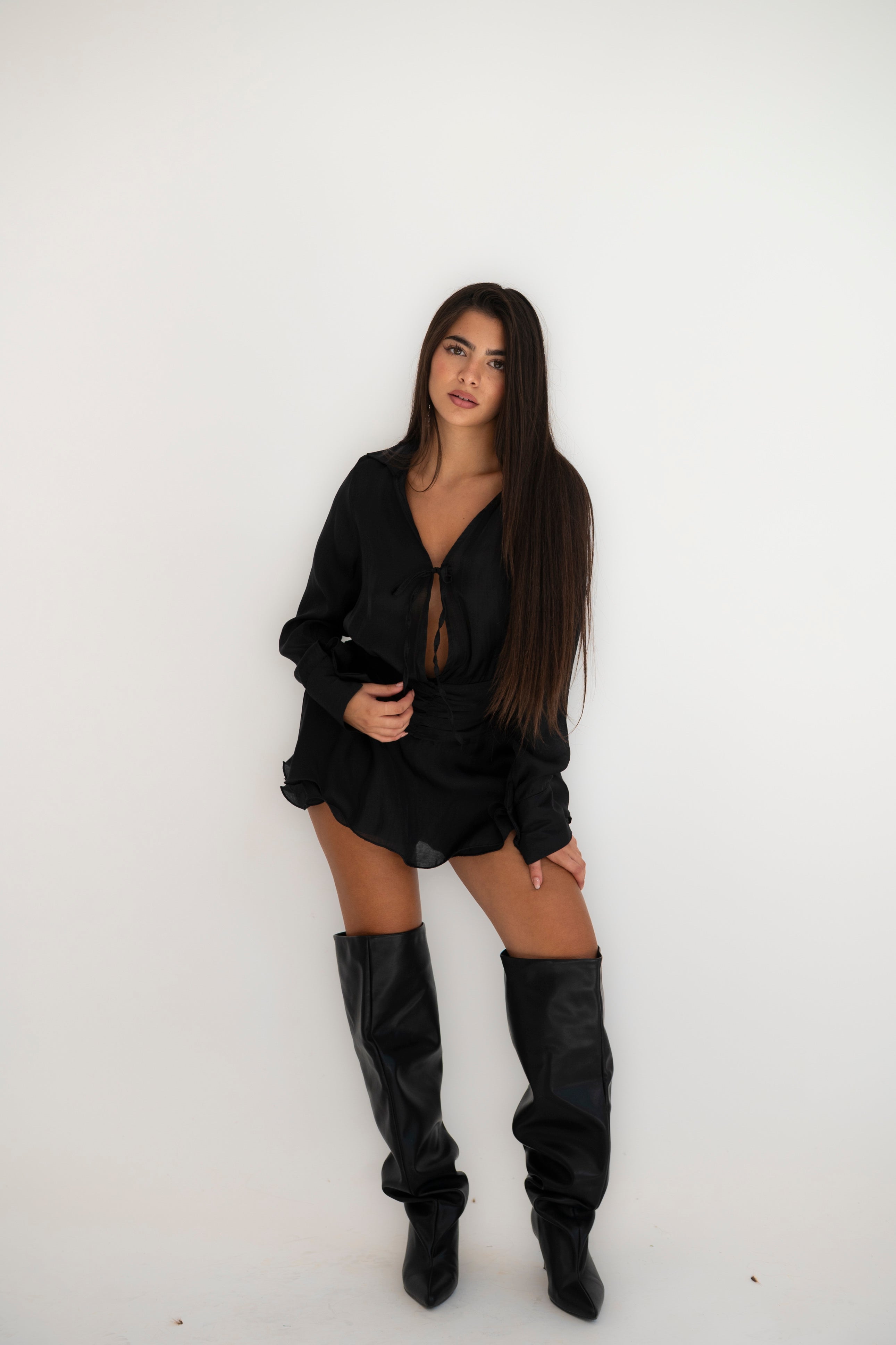 Tutina velata con rouche