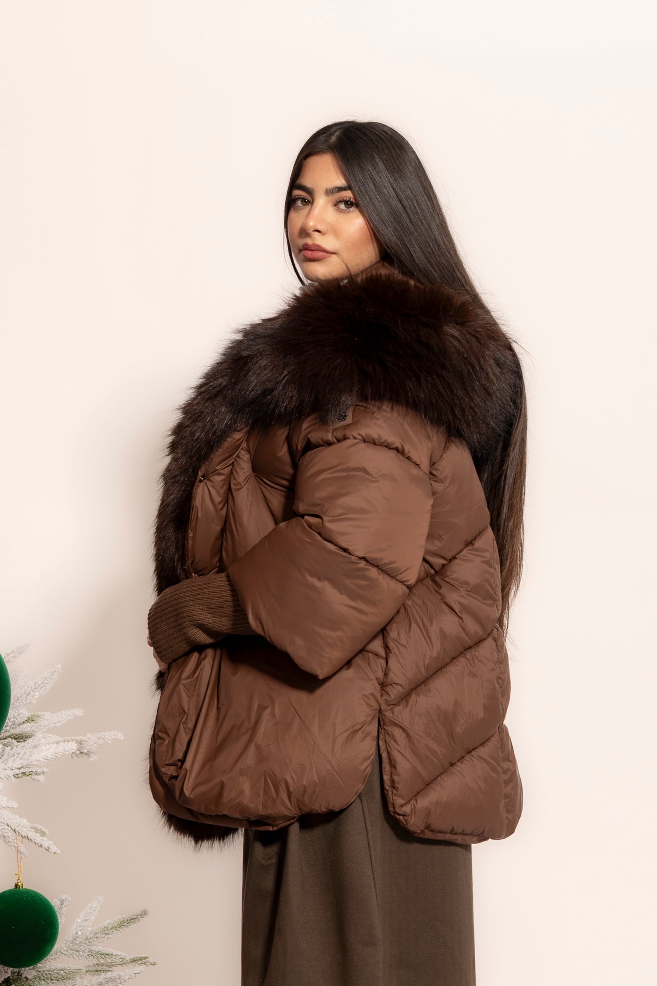 Giubbino con cappuccio e pelliccia