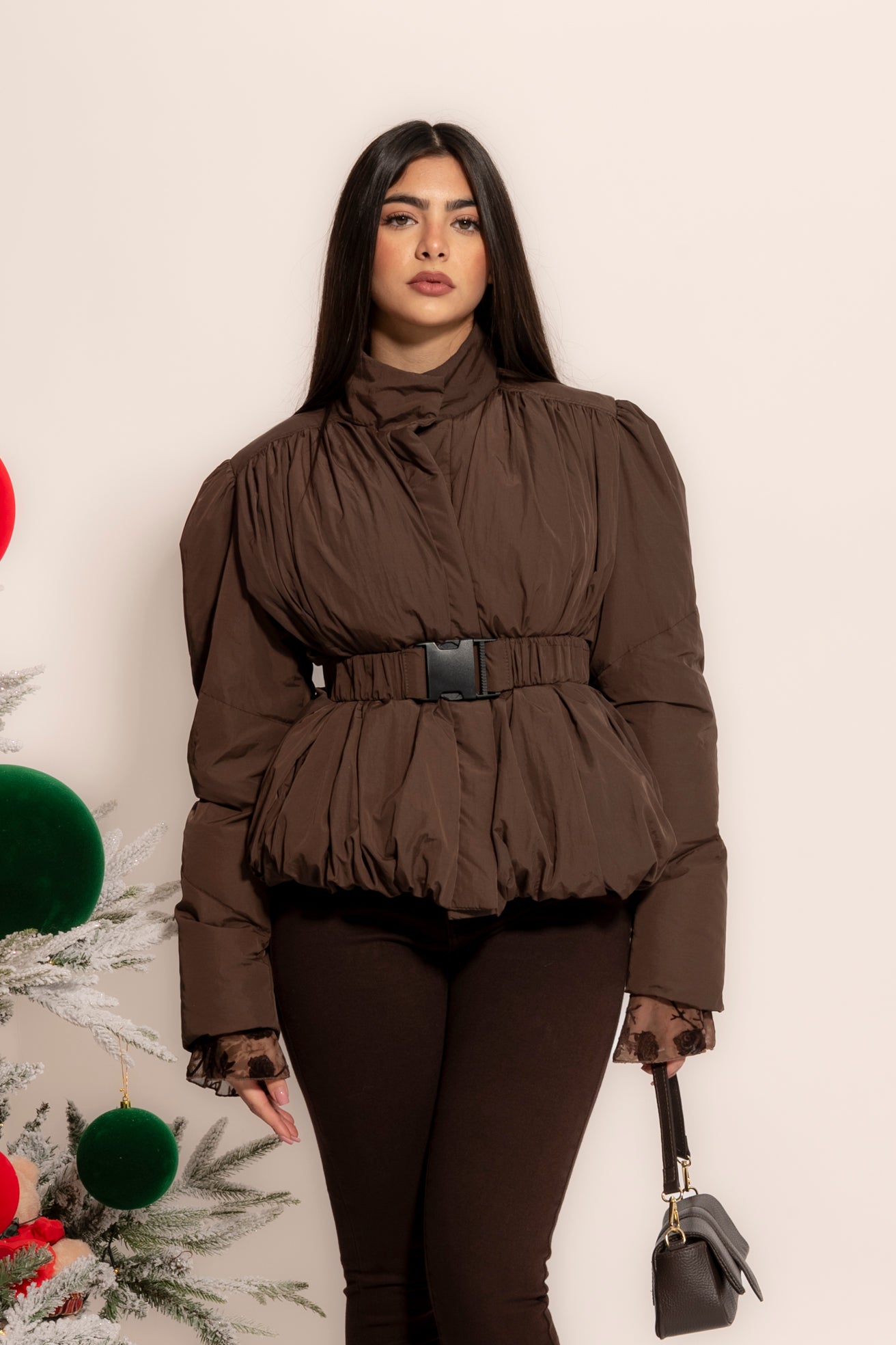 Bomber crop con cintura