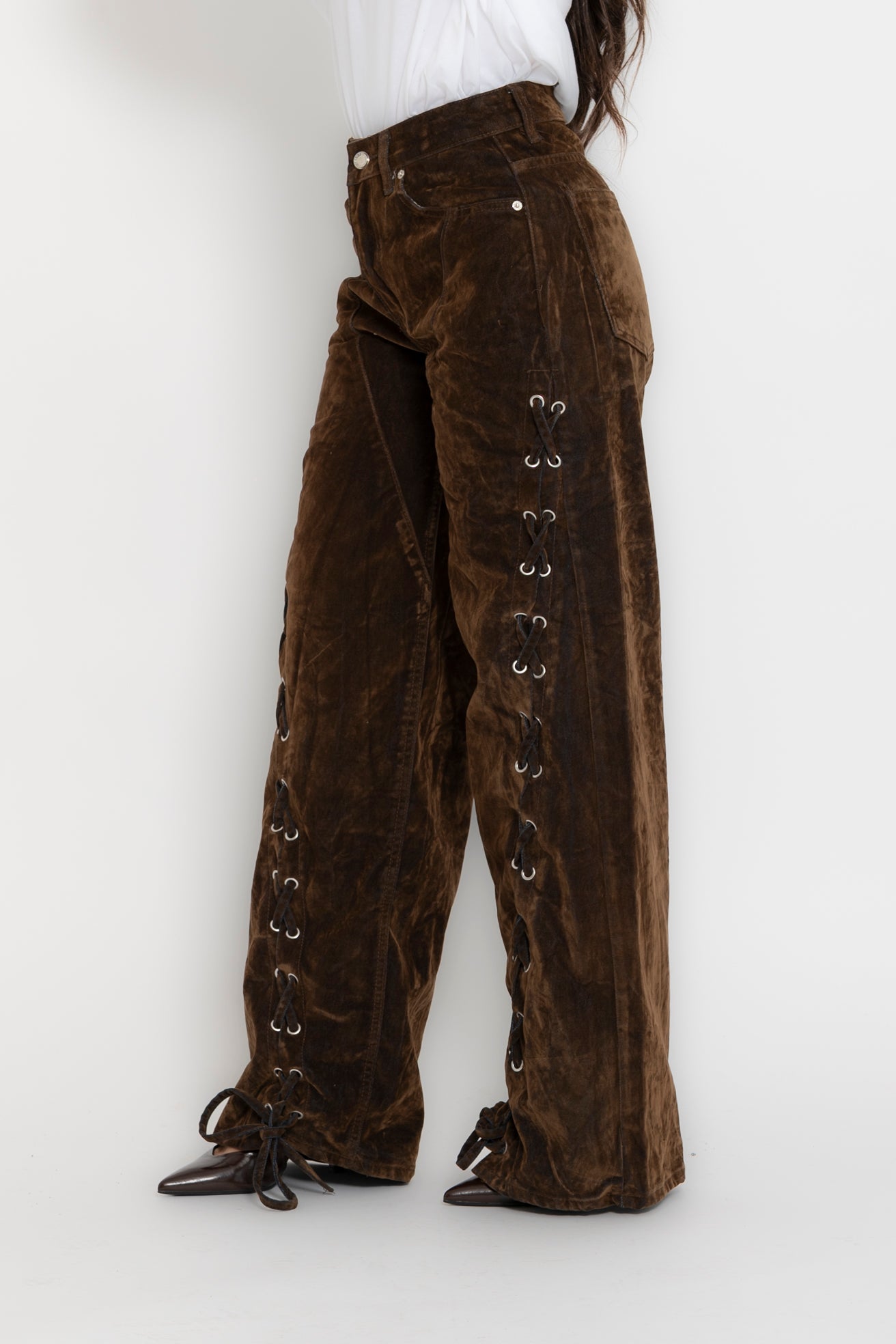 Jeans stringato in velluto