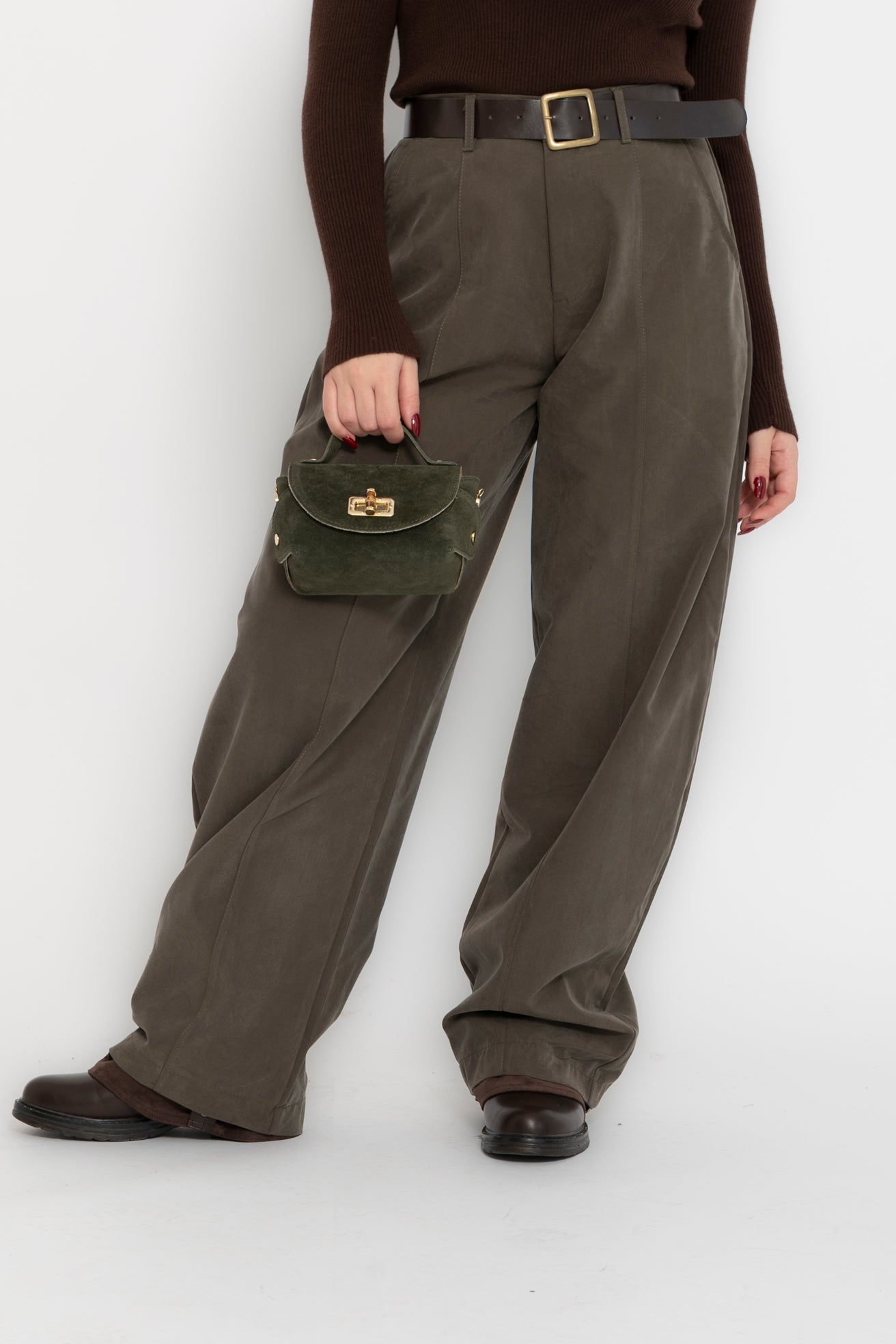 Pantalone con maxi cintura