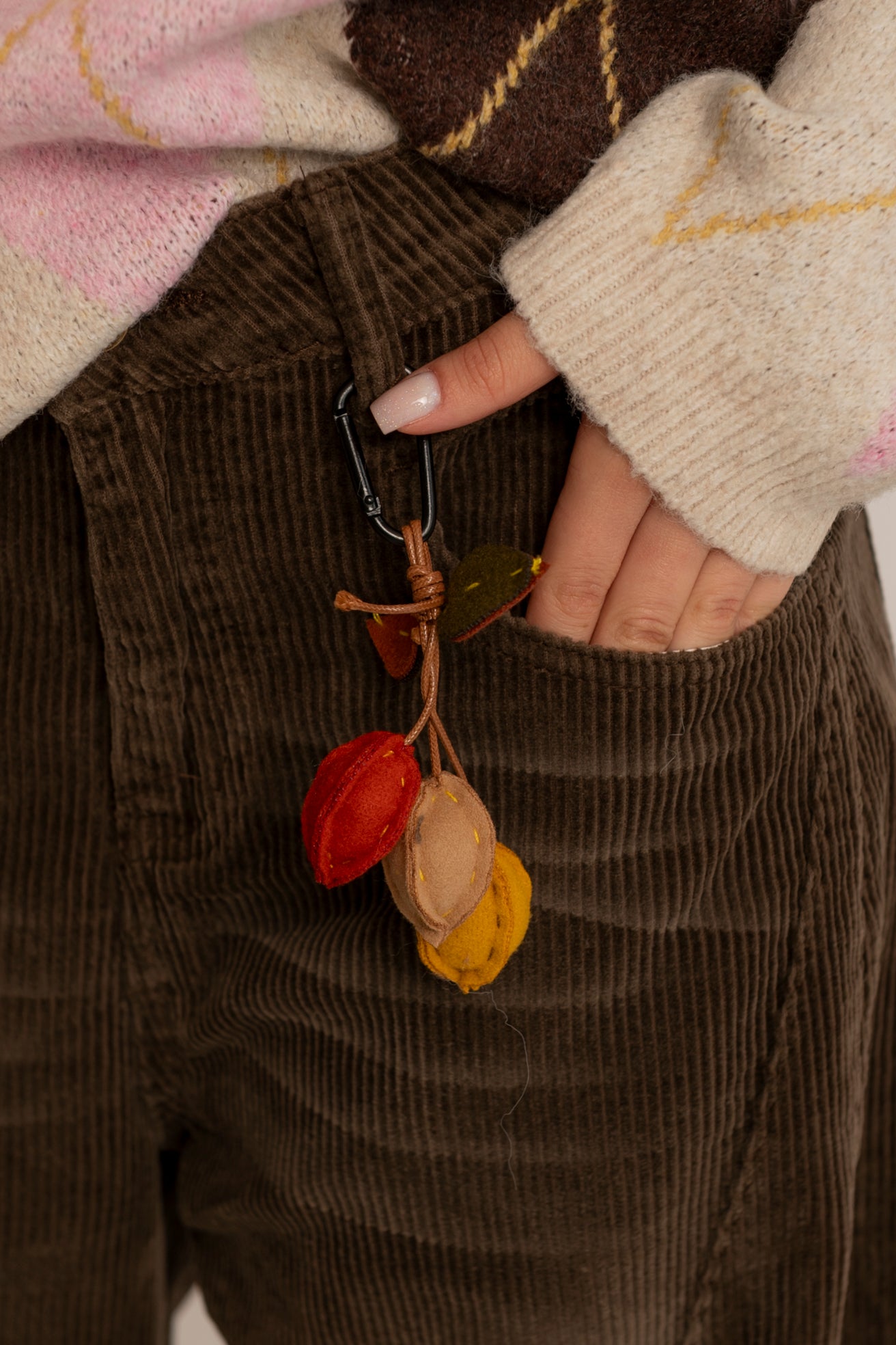 Jeans a costine in velluto brown