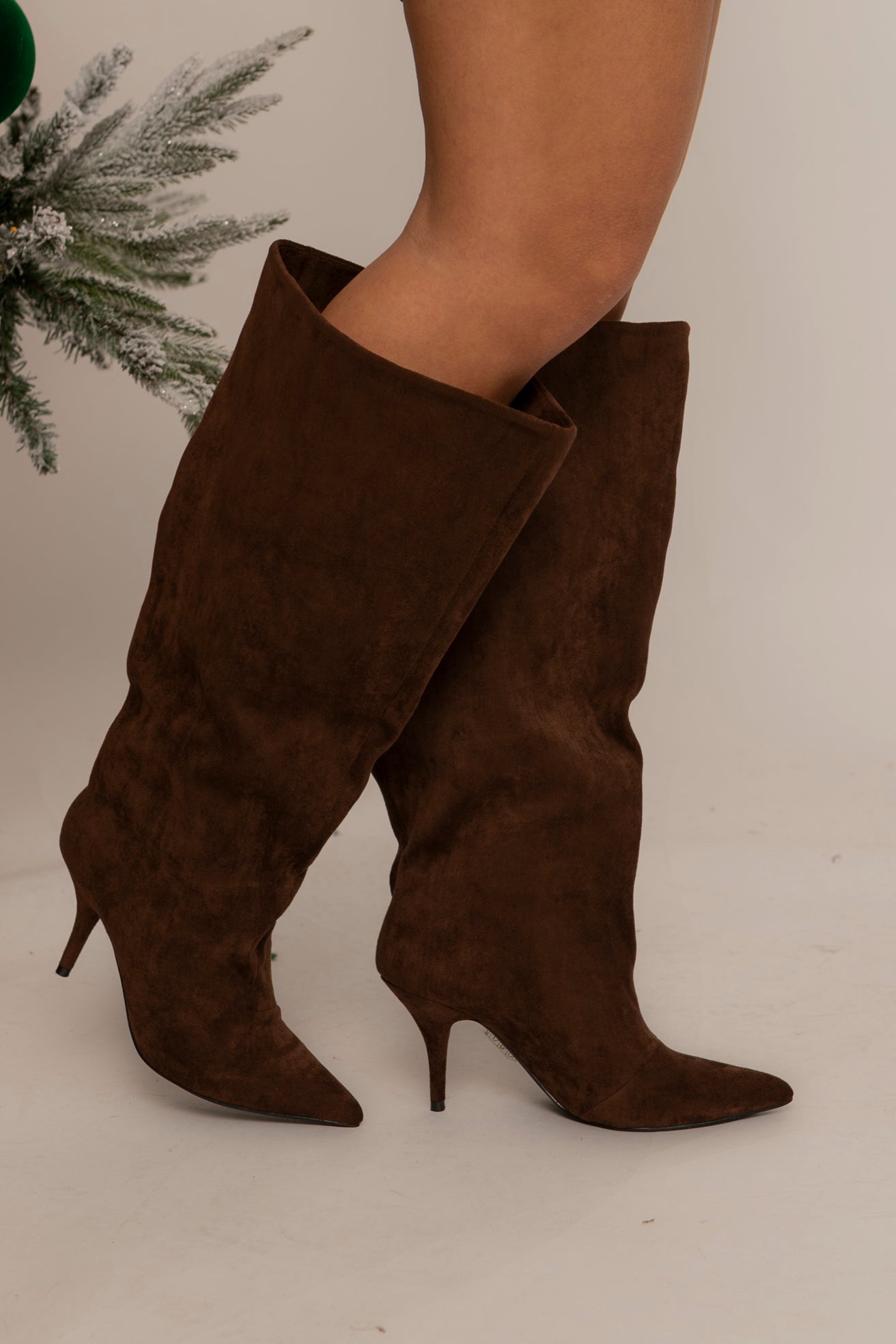 Stivale medio in camoscio