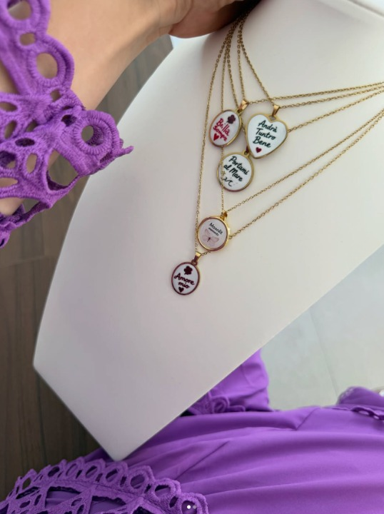 Collana super virale (scelta casuale)