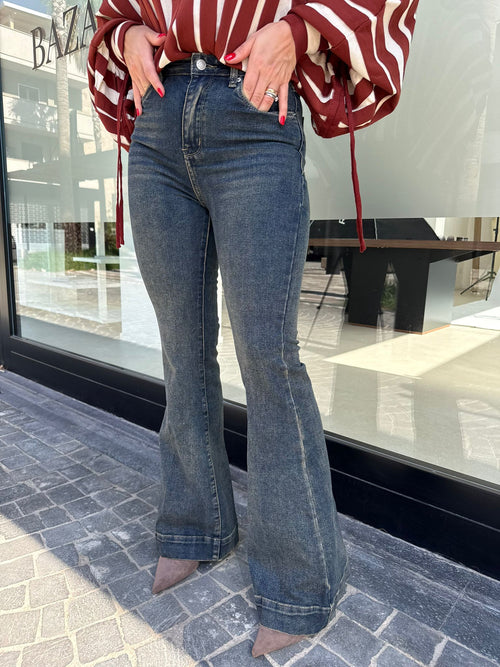 Jeans a zampa