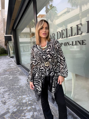 Camicia con cintura in vita animalier