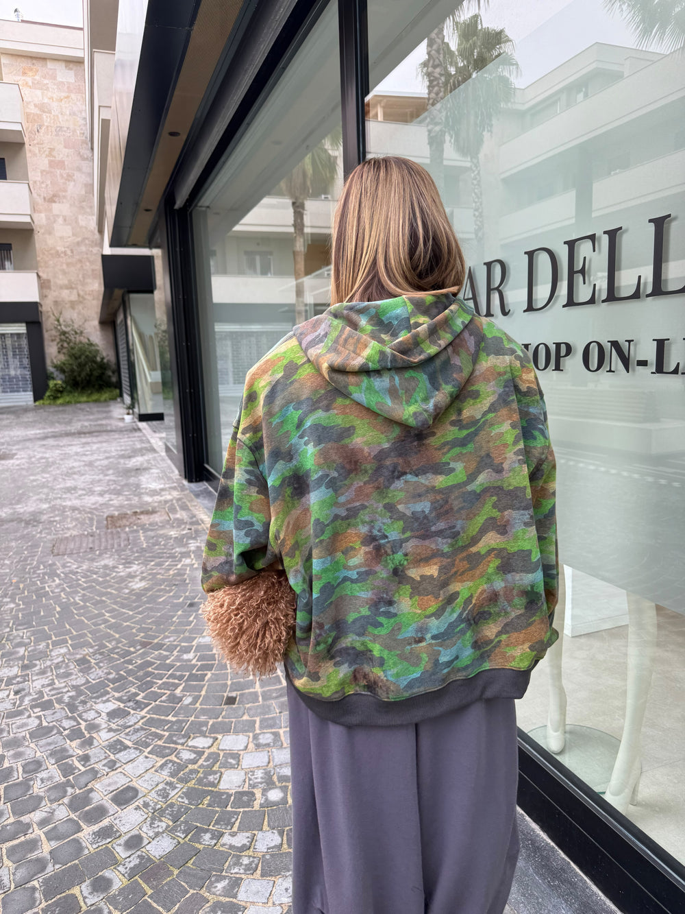 Felpa con cappuccio mimetica