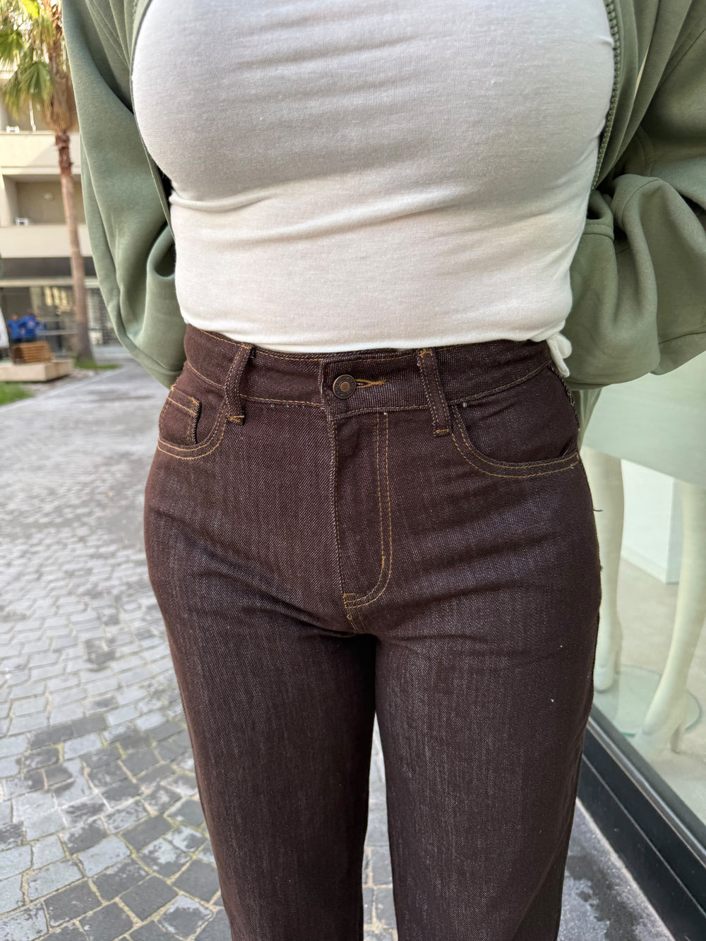 Jeans mom fit brown curvy