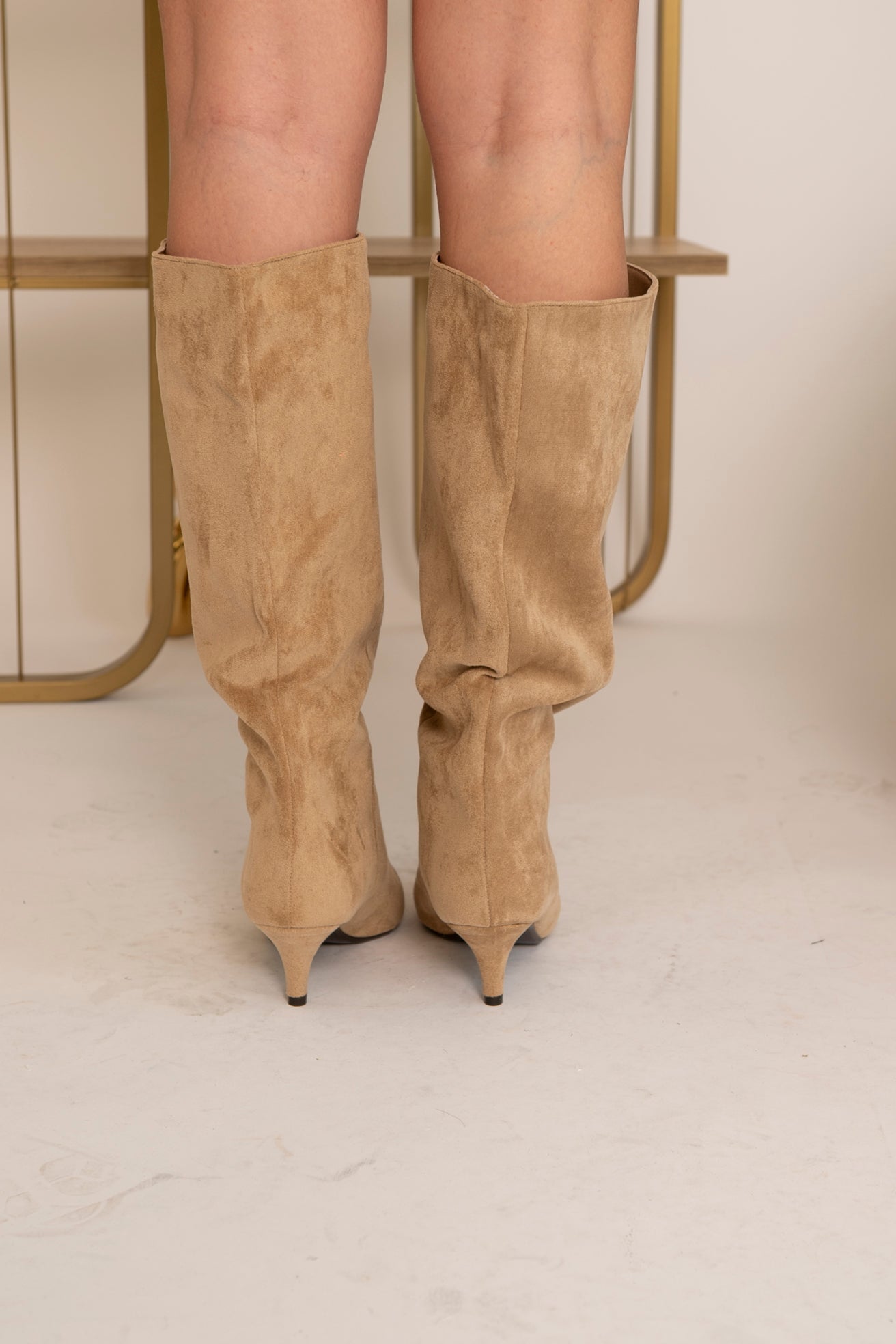 Stivali tacco mini in camoscio