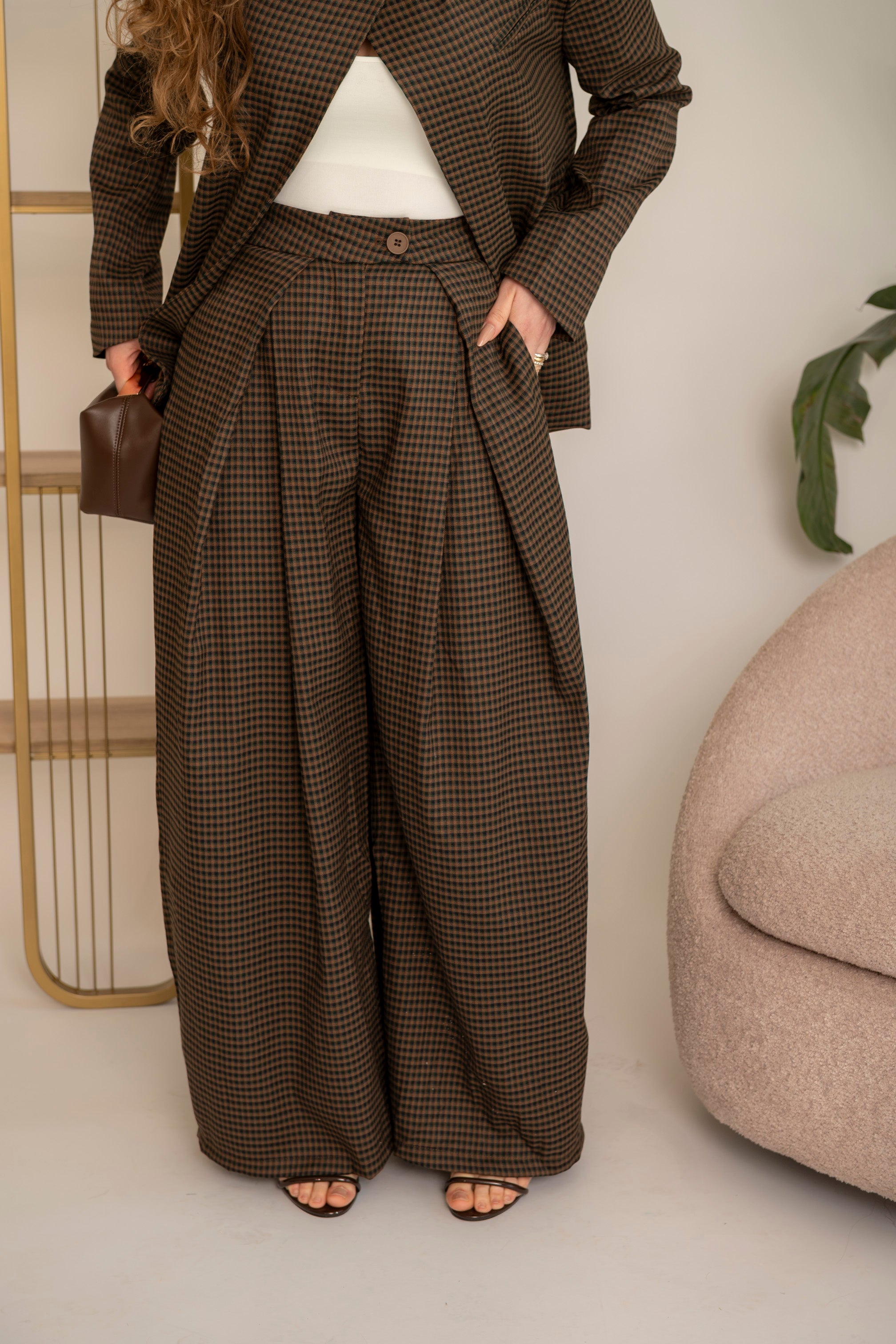Pantalone con pence brown