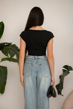 T-shirt scollo ampio