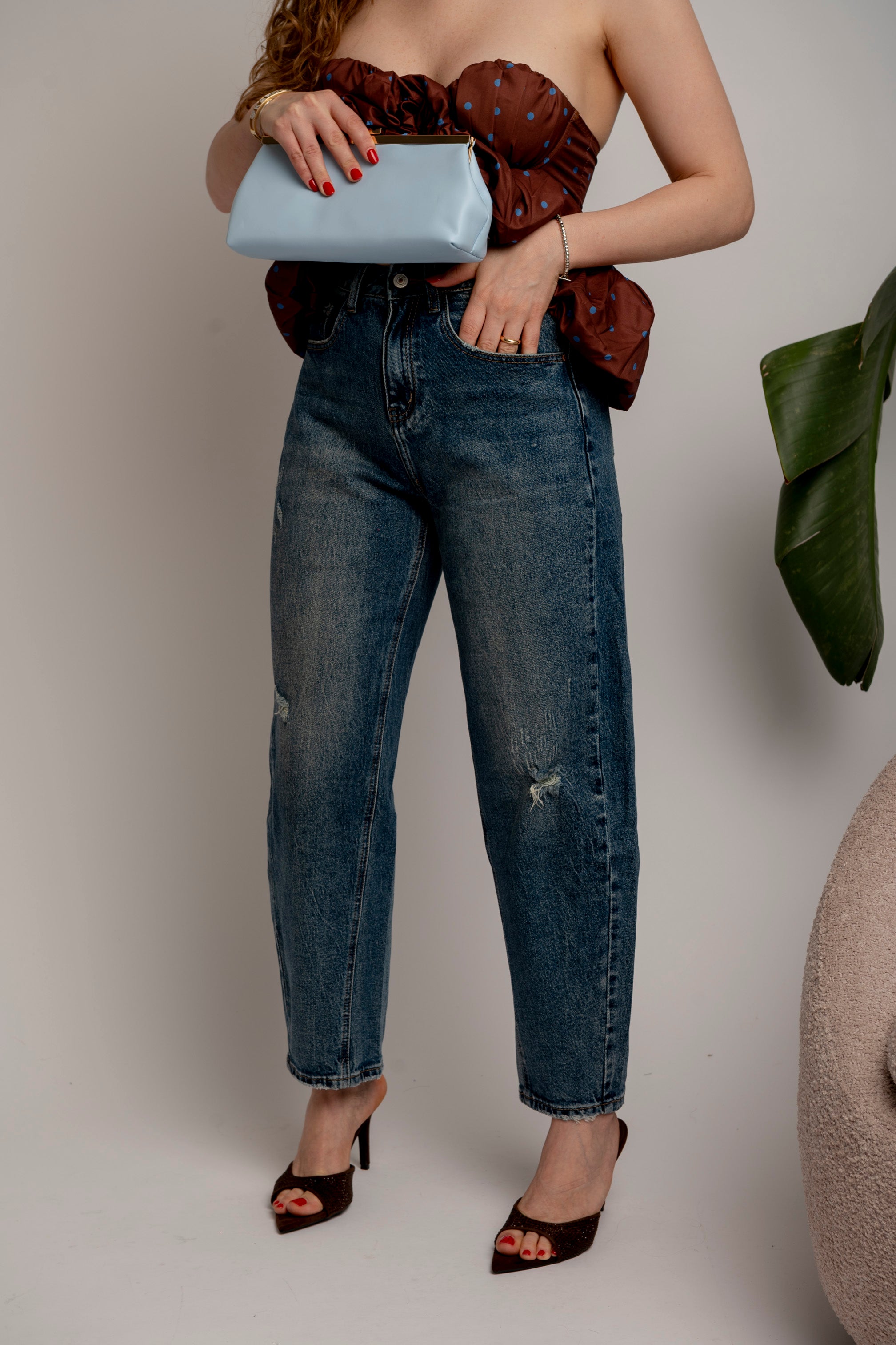 Jeans sabbiato scuro mom fit