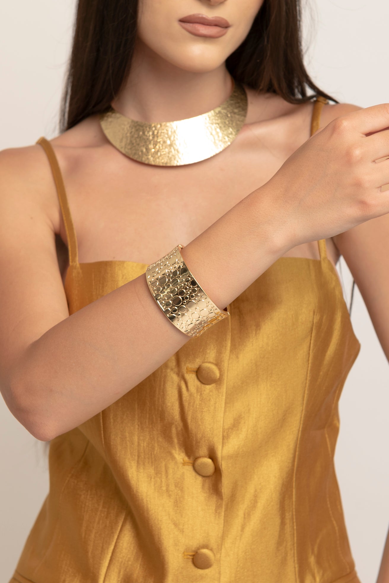 Bracciale effetto martellato gold